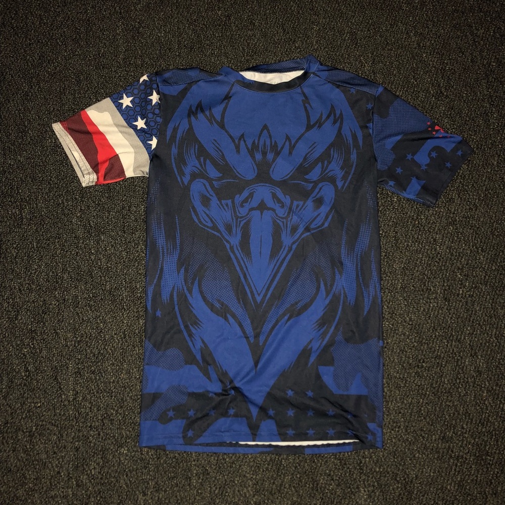 Underarmour shirt sleeve compression shirt